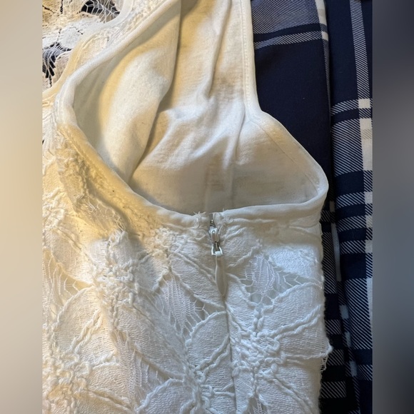 Banana Republic, lace shift dress - Picture 9 of 12